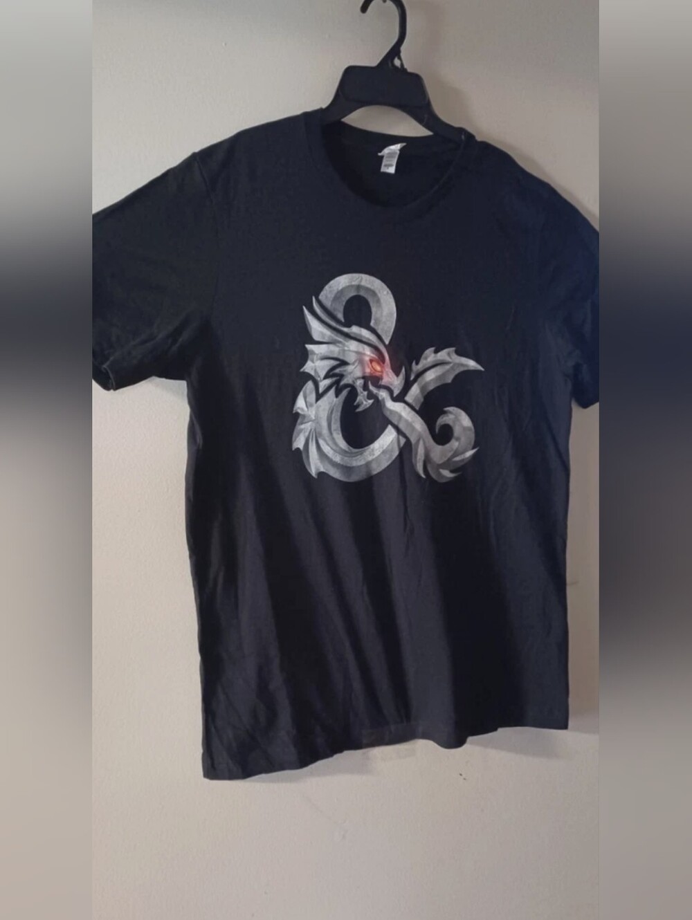 Dungeons & Dragons Black Graphic Tee Unisex Large.